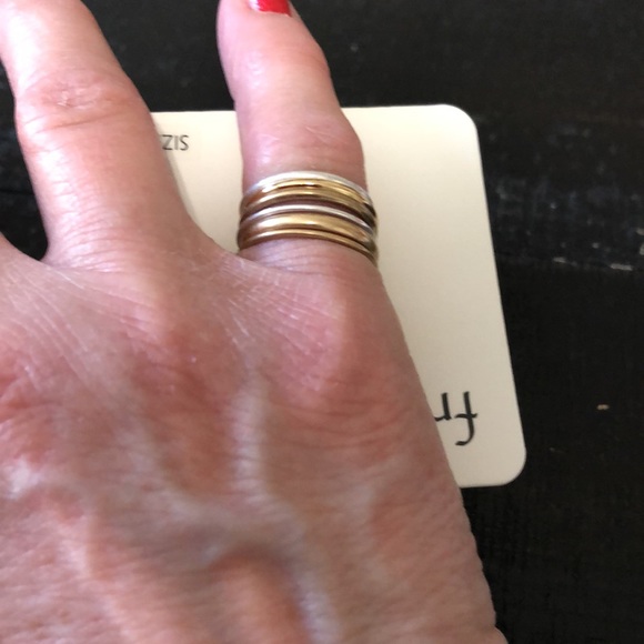 Gorgeous Francesca’s NWT Stacking Rings Set In Worn Gold & Silver Tones! - Picture 2 of 2
